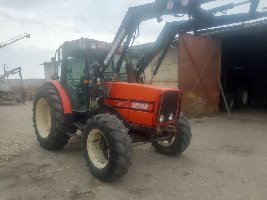 Zetor 8540 z turem
