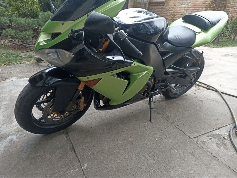 Продам кавасаки zx10r