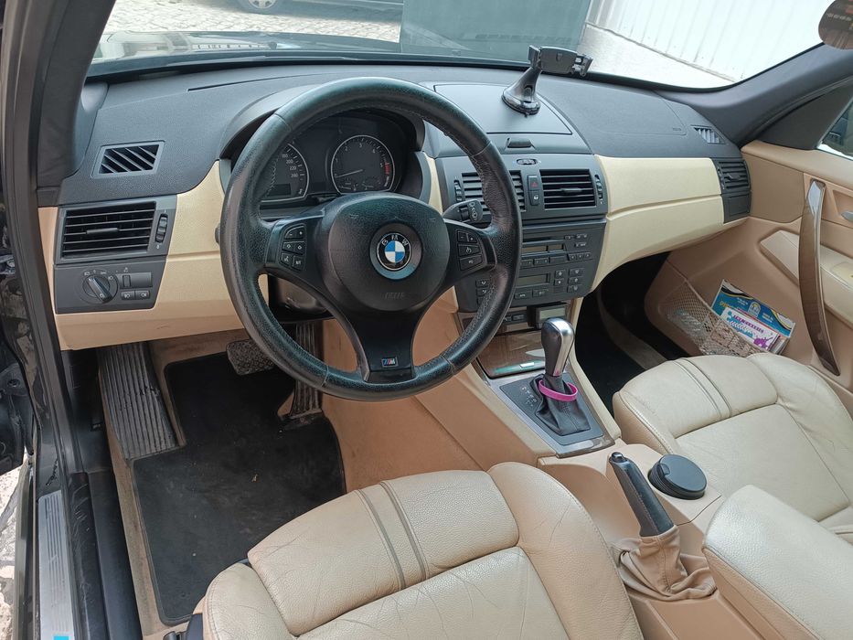 Vendo BMW X3 3.0dA 4x4 de 2005 em bom estado geral.