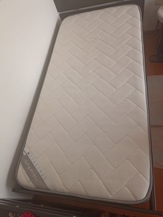 Vendo cama com colchão single