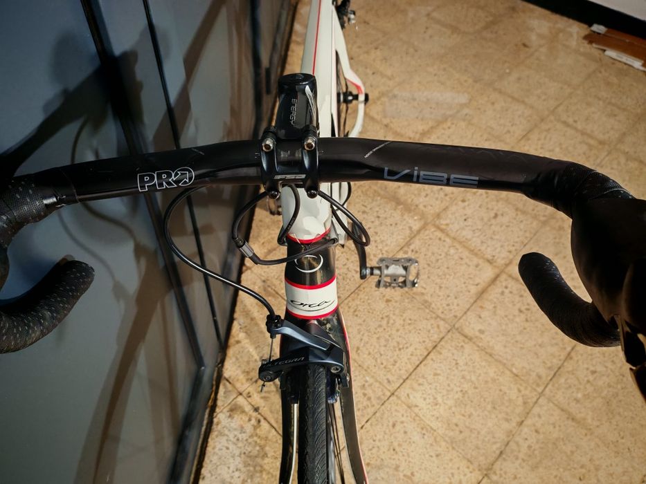 Bicicleta estrada Orbea Orca 53 em carbono