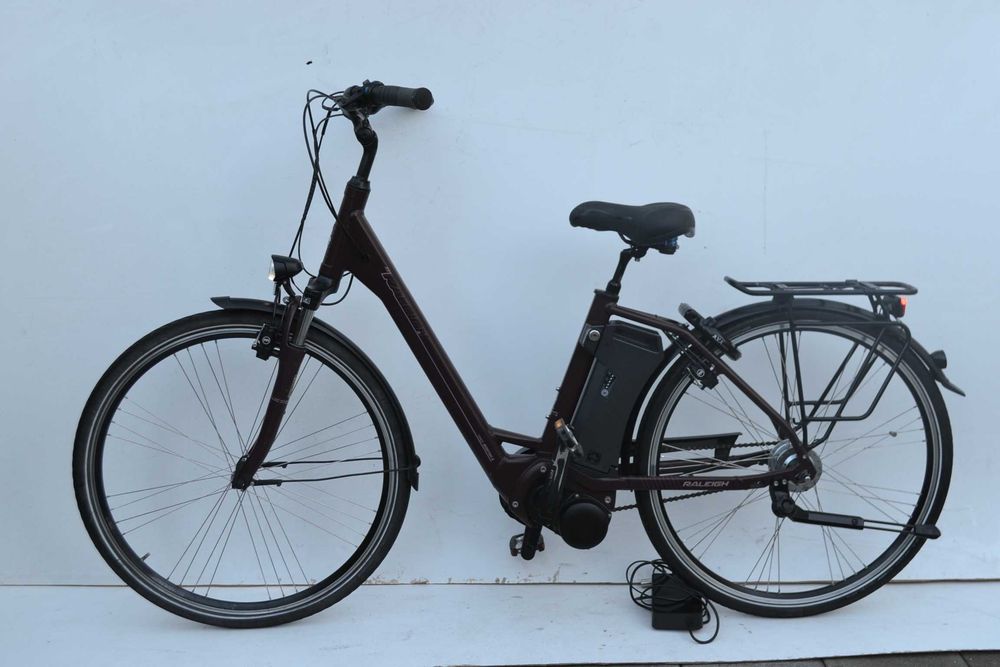 elektryczny Raleight Boston silnik centralny koła 28 17,25Ah rama 47cm