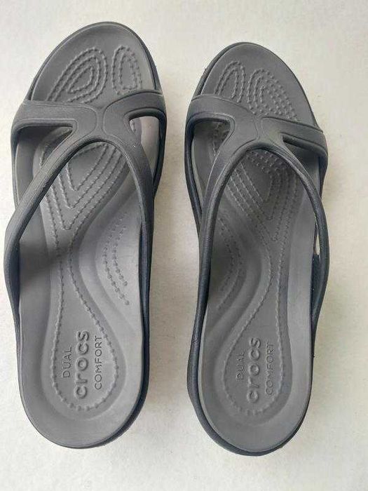 Жіночі босоніжки шльопанці сандалі crocs
