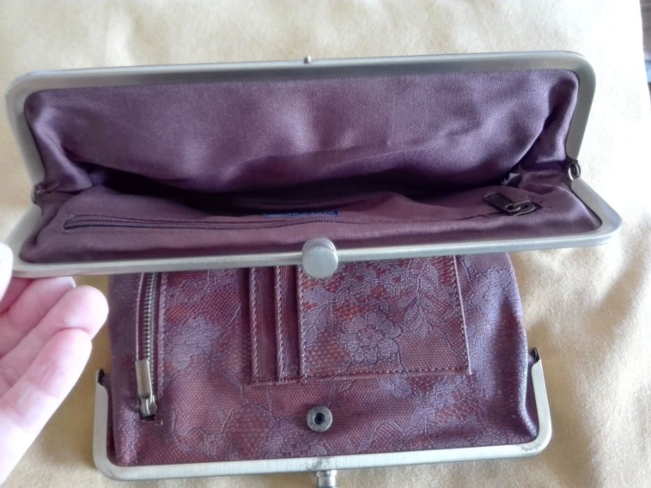 Carteira/Clutch Pull & Bear NOVA