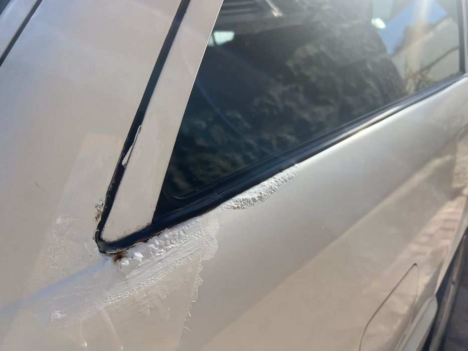 Mercedes 250 TD (S124)