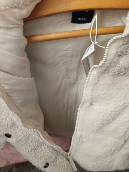 Тепла курточка для дівчинки