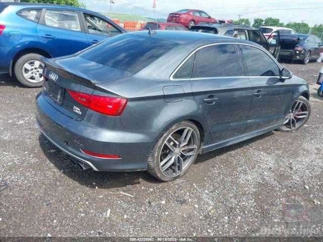 Audi S3     фари