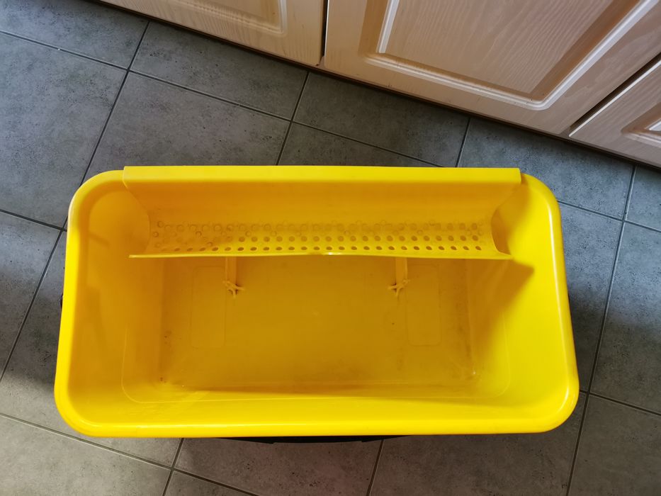 Wózek, wiaderko do mycia okien