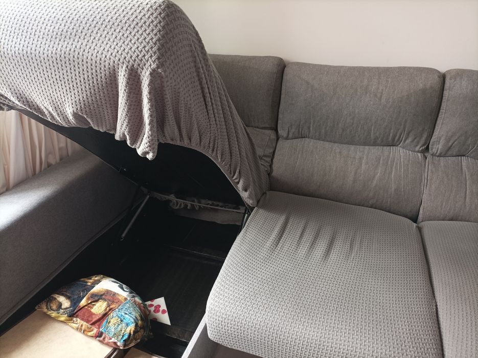 Sofá 3 lugares com chaise longue com arrumação