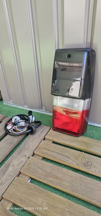 Farolins Nissan Patrol 260 originais