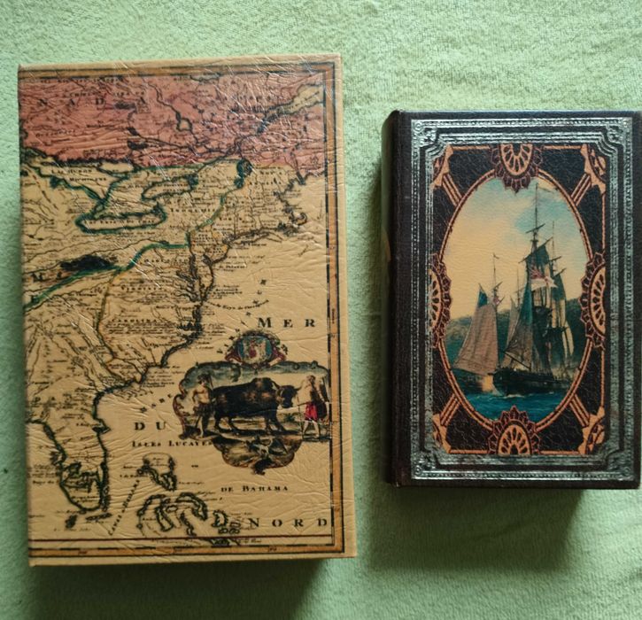 Szkatułki, pudełka  jako książka drewniane z ekoskóry