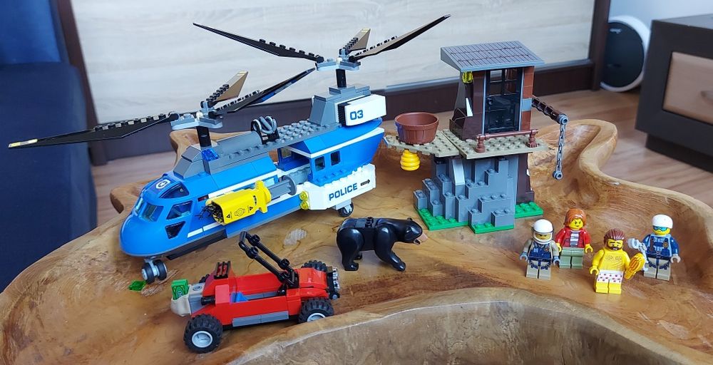 Lego CITY 60173 Aresztowanie w górach niedźwiedź