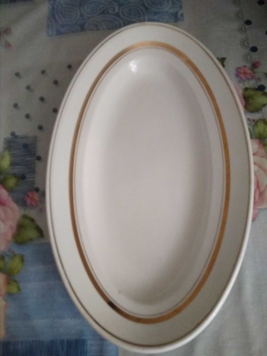 Блюдо овальное СССР с золотым ободком Буди 2 ед.