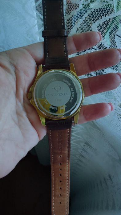 Годинник Continental