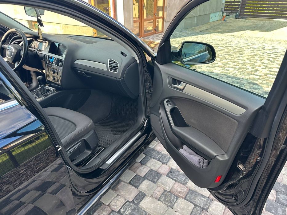 Продам автомобіль Audi A4