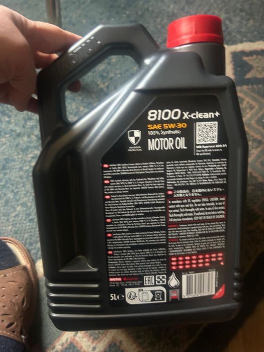 Масло Motul 8100 x-clean+ 5w30 5L 106377
