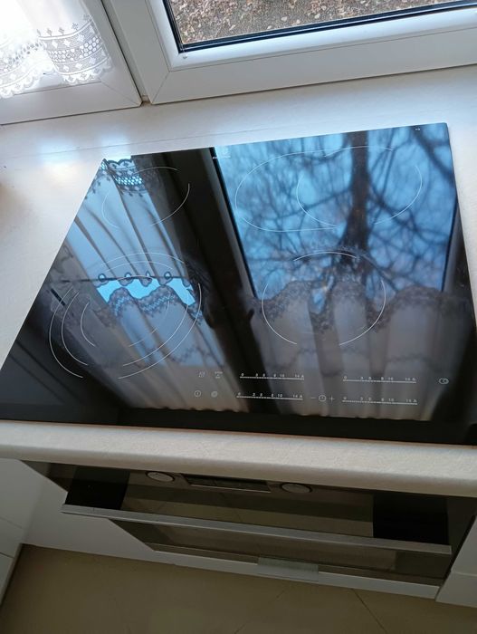 Płyta ceramiczna ELECTROLUX.
