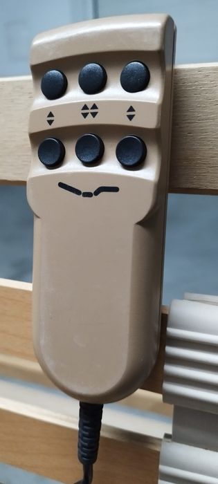 Conjunto somier eléctrico e colchão de látex