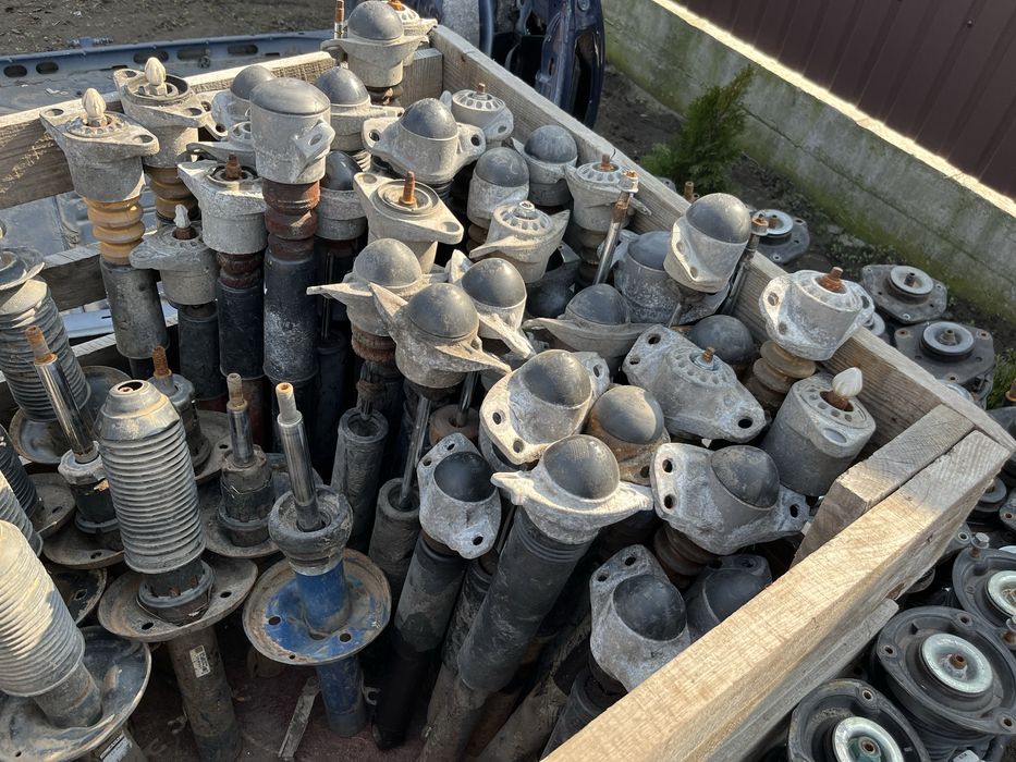 Стойка, амортизатор. Стійка передня. Задня ліва права задняя передняя