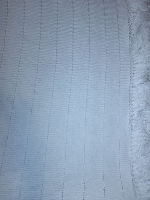 Colcha de renda feita à mão Peso 4,5kg.