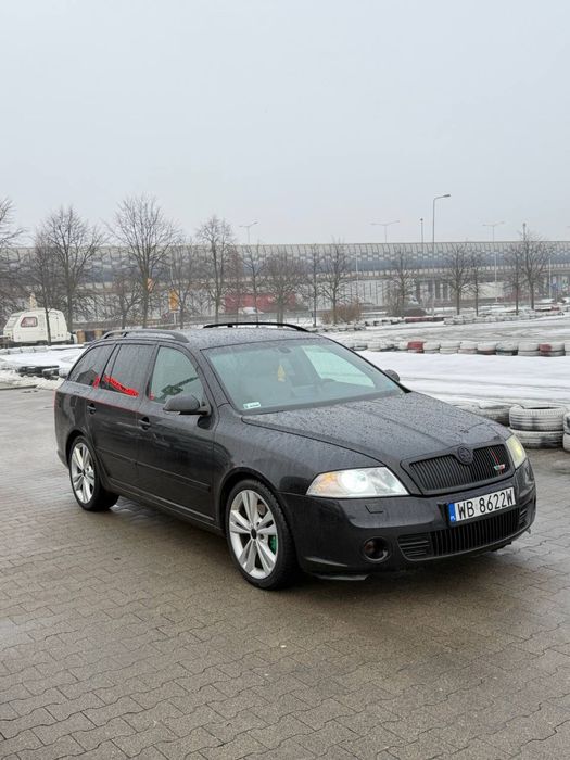 W ofercie spoko auta Skoda octavia VRS/2.0 turbo benzyna/Manual