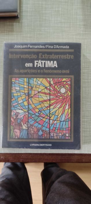 Oito livros temas variados