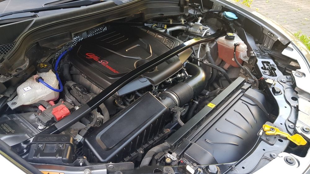 Alfa Romeo Stelvio Ti 280km.