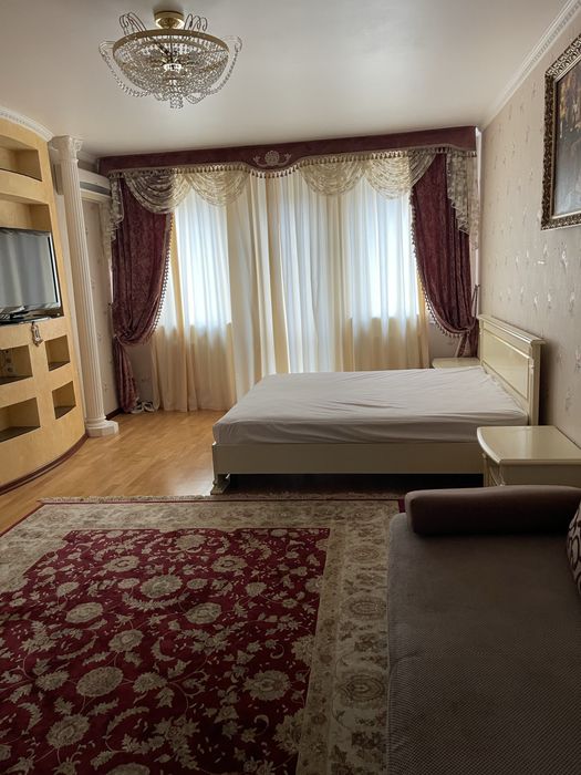 Голосіївська 13,Без комісіі ,4 кімнати ,150м2,ЖК  Голосіїво