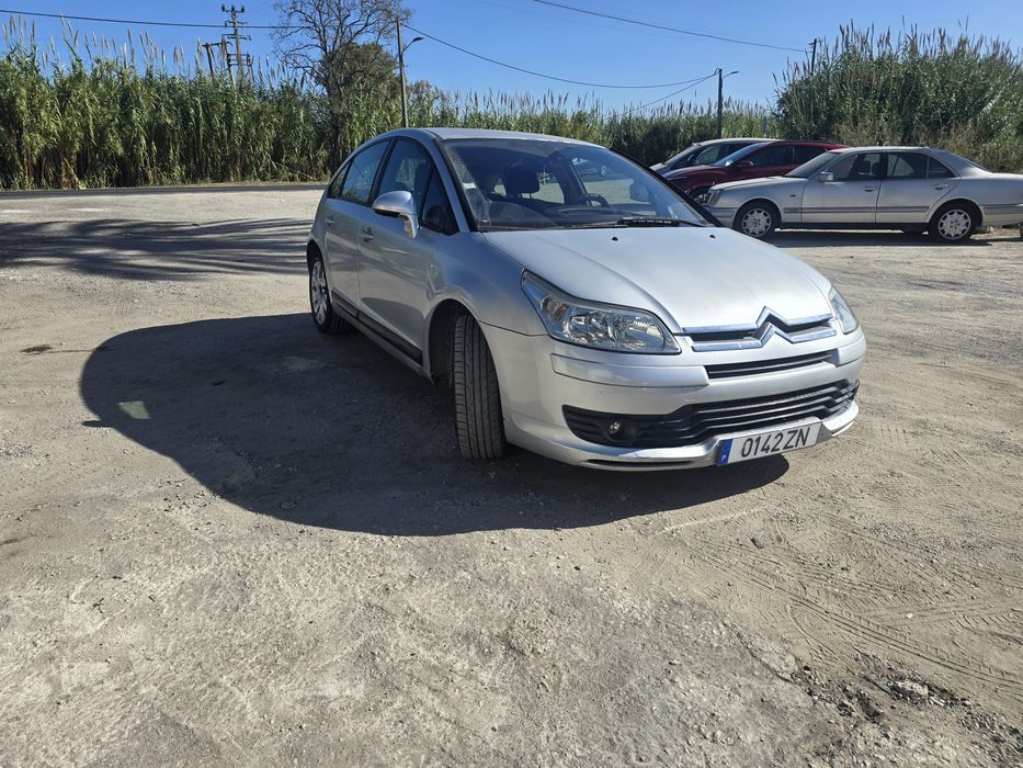 Citroën C4 1.4 16v — photo 2
