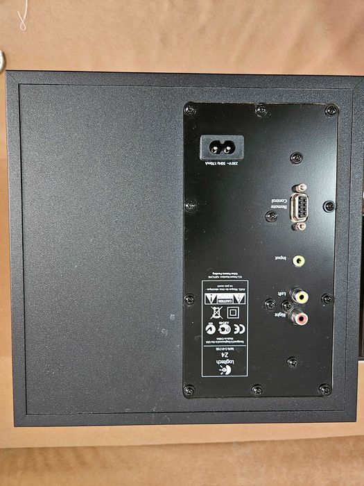Акустична система Logitech Z-4 2.1