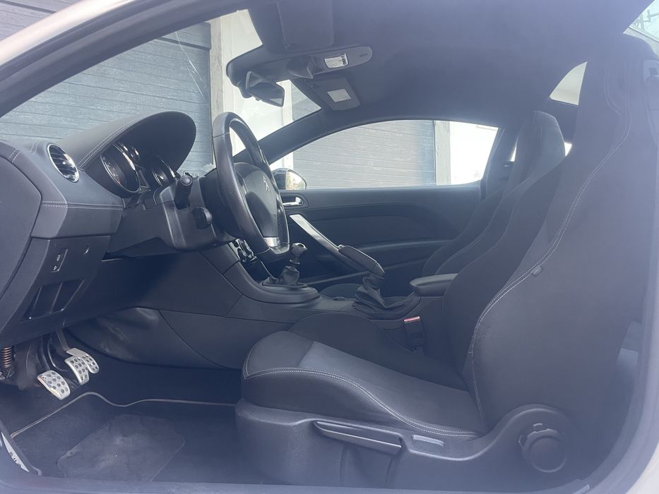 Peugeot RCZ 1.6 THP 200CV