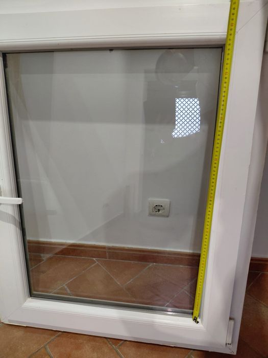 Janela em pvc branco como nova