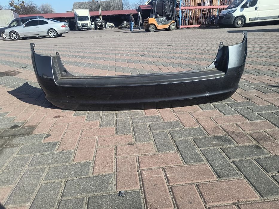 Бампер задній Kia Ceed універсал 2006-2009