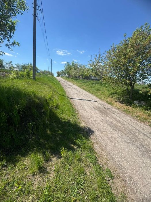 Продам земельну ділянку с.Черкас