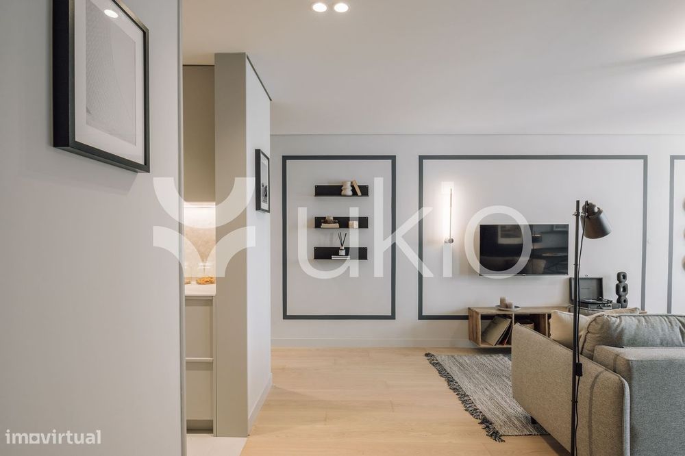 Apartamento T1 com ginásio e piscina em Entrecampos