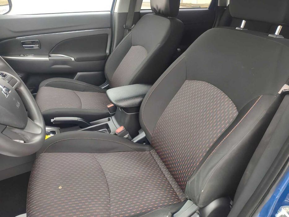 Mitsubishi Outlander      2018