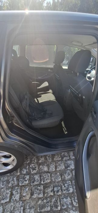Ford C-Max Titanium