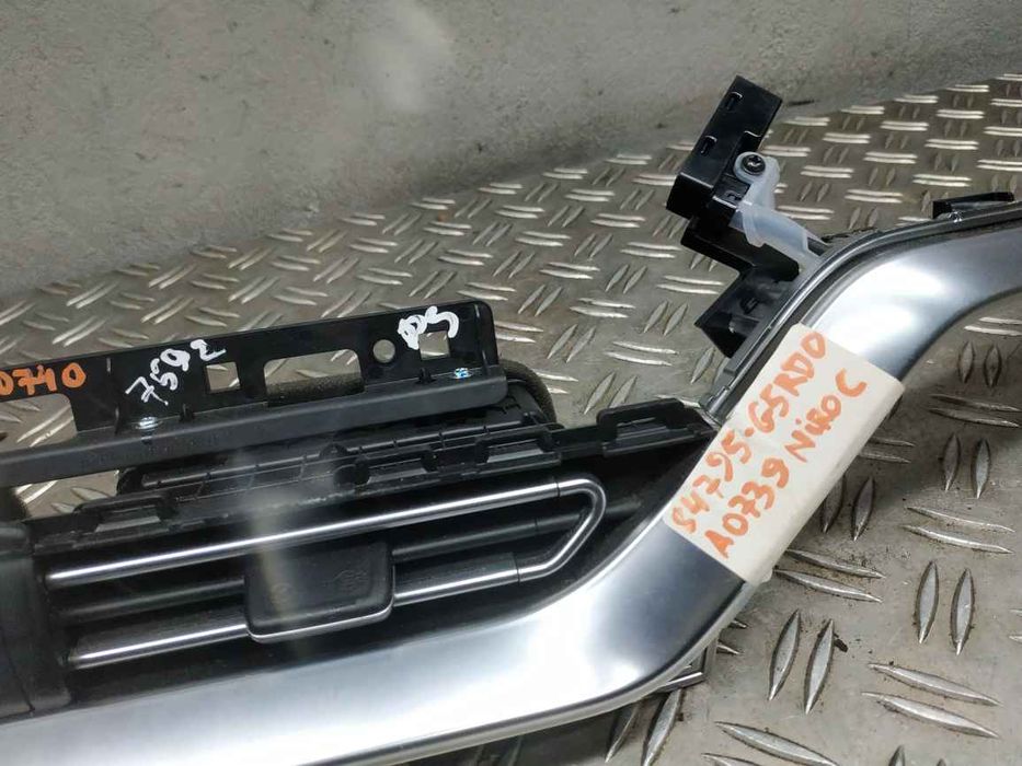 Hyundai/Kia Niro 17- Накладка торпедо  DS7592 97410G5AA0