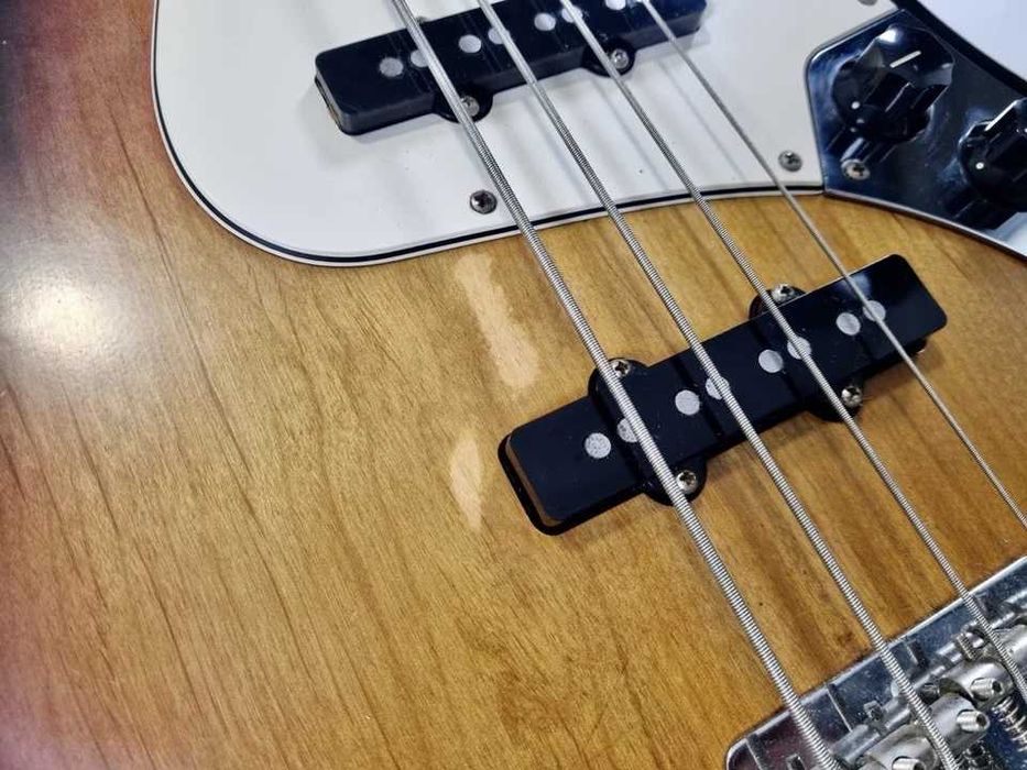 Fender jazz bass  gitara basowa