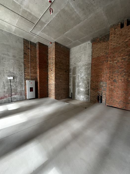 Оренда приміщення 44 м в ЖК Крона Парк. Канікули 6 місяців