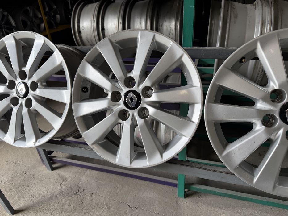 Диски Toyota 5/114,3 R16 6,5J ET45 Рено .
