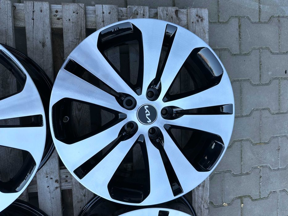 5x114,3 7j x 18" et40,5 Kia OE Hyundai komplet JAK NOWE