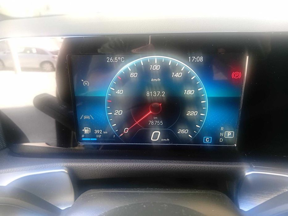 Mercedes GLB 200
