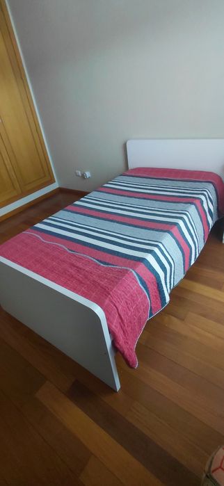 Cama de solteiro