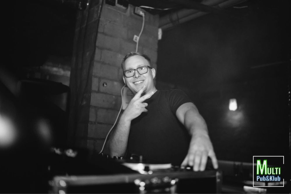 DJ na 18-stkę | Urodziny | Studniówki | Imprezy | Warszawa – DJ Nypel