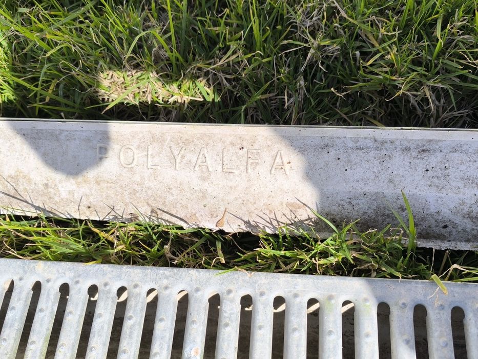 Canal com grelha ALFA SELF A100 A15