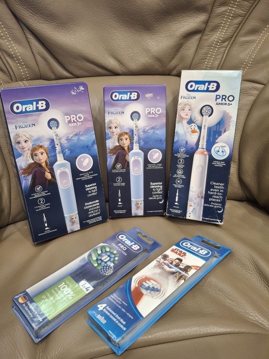 Електричні зубні щітки Oral-B