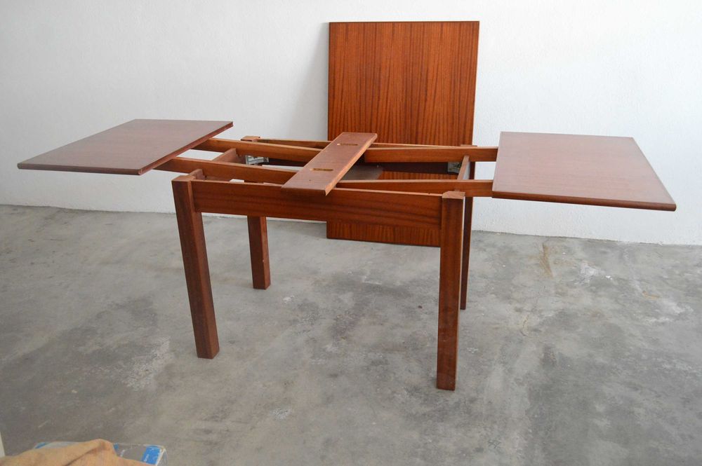 Mesa extensível Mogno