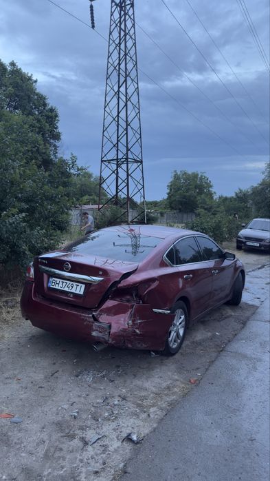 Срочно Nissan altima 2015