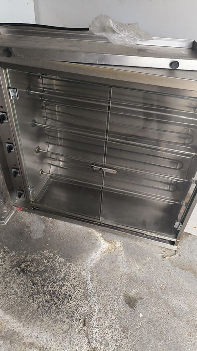 Assador de frangos trifásico